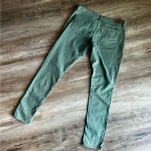 Levi’s 30/10 green modern rise (med to low rise) Jean in excellent condition